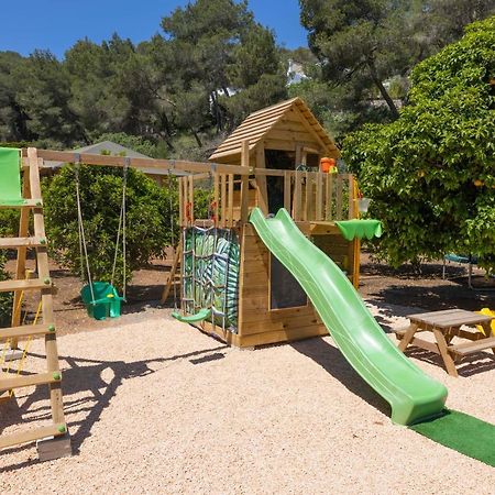Oasis Villas Complex Cala Llonga  Zewnętrze zdjęcie