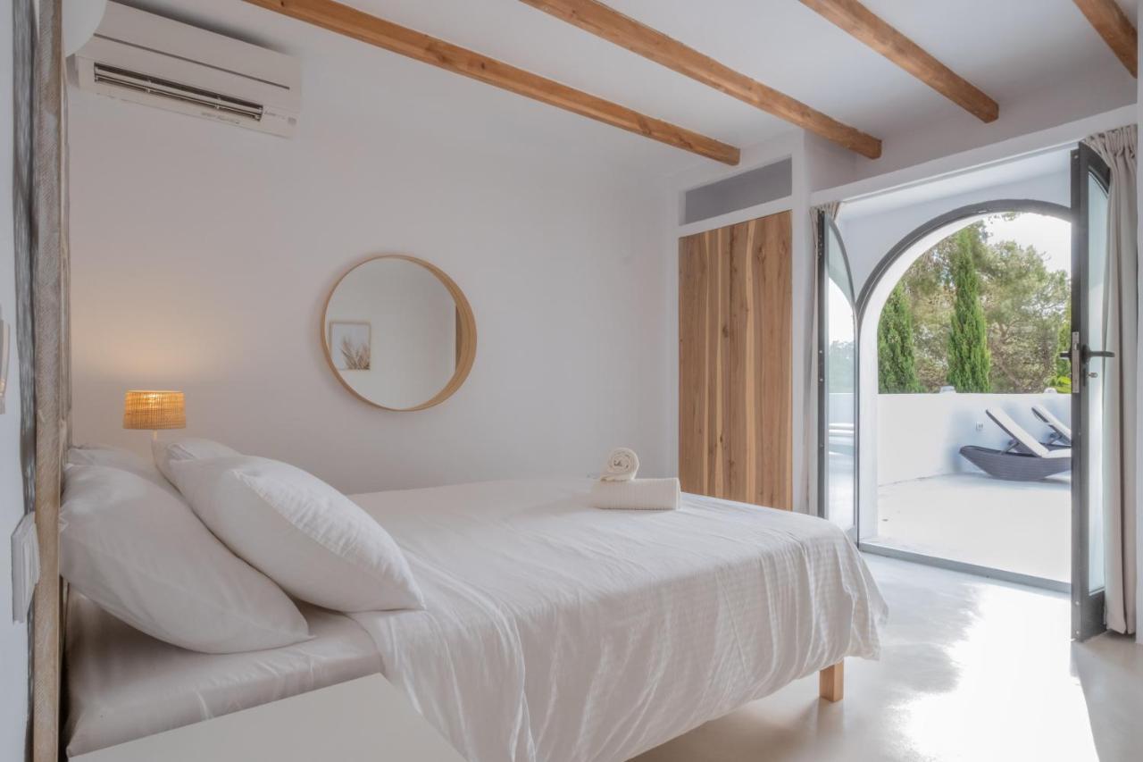 Oasis Villas Complex Cala Llonga  Zewnętrze zdjęcie