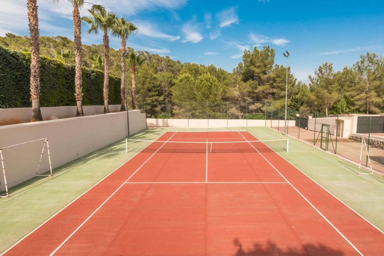 Oasis Villas Complex Cala Llonga  Zewnętrze zdjęcie