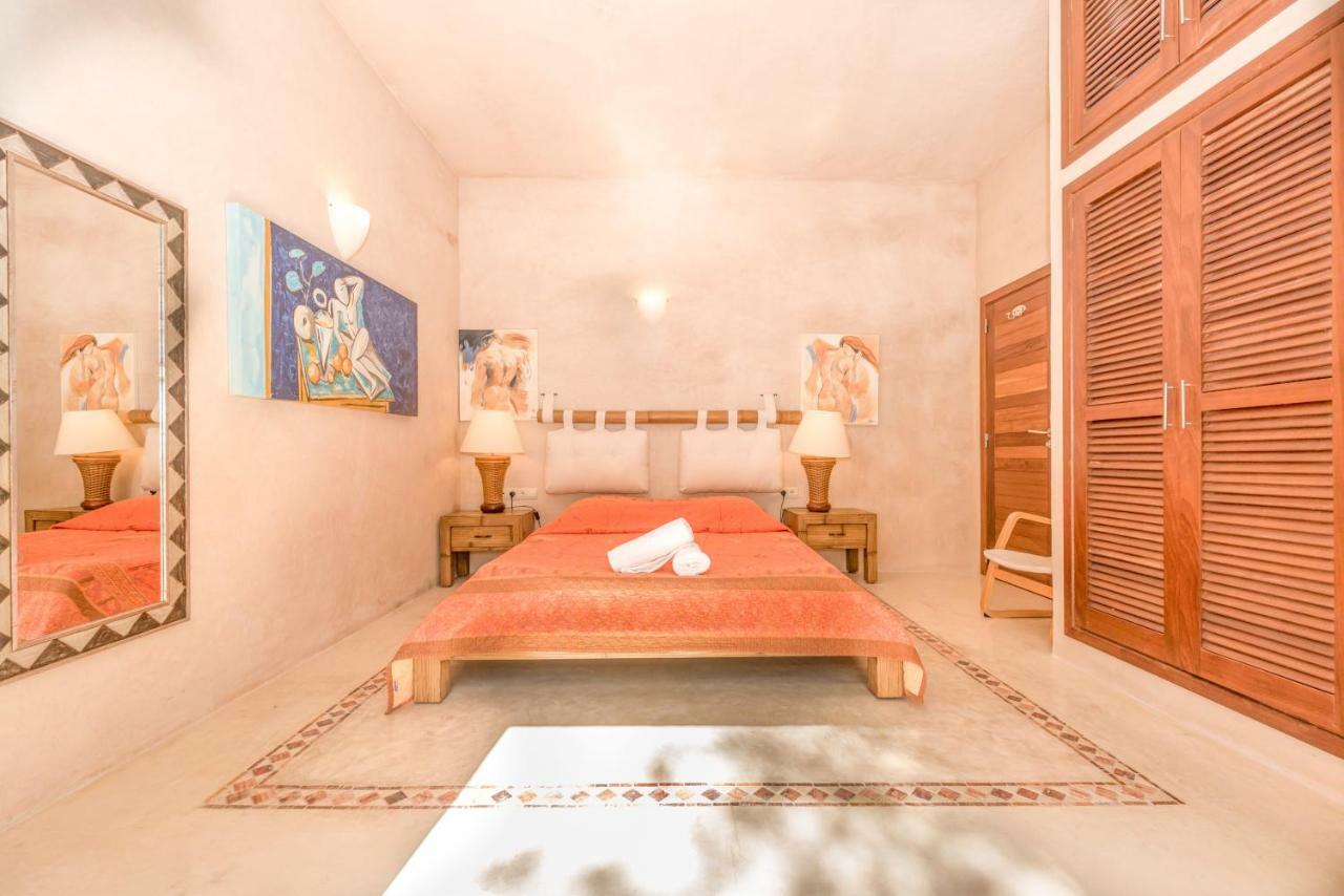 Oasis Villas Complex Cala Llonga  Zewnętrze zdjęcie